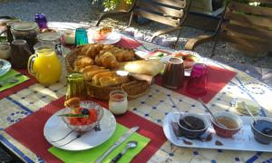 Chambres d'hotes/B&B Le Portel des Arnaud : Chambre Familiale