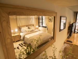 Hebergement Suites Coronell d'En Vila : photos des chambres