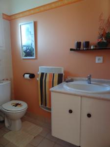 Hebergement Chambre d'hotes Aux deux Figuiers : photos des chambres