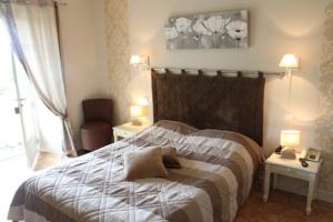 Hotel Restaurant Les Vieilles Tours : Offre Spéciale Chambre Double - Séjour Gastronomique