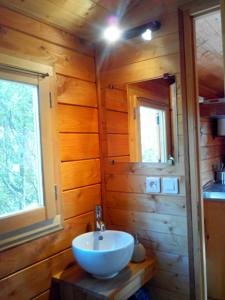 Hebergement Roulotte a qques km de Carcassonne : photos des chambres