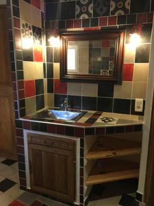 Hebergement Le Mas Sylva : Chambre Triple Confort avec Douche