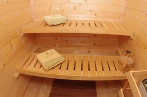 Chambres d'hotes/B&B Le Clos de la Challangette : Roulotte 