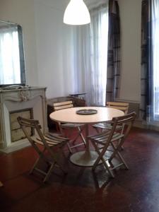 Appartement Marseille Chapitre : photos des chambres