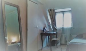 Hotel Le Saint Yves : Chambre Double 