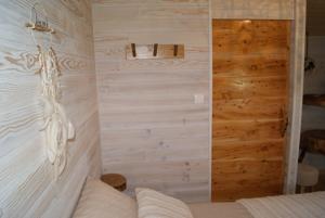 Chambres d'hotes/B&B Les Cabanes de Gros Bois : photos des chambres