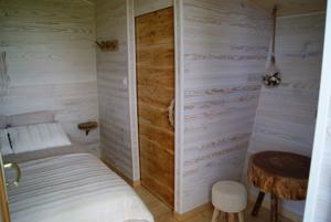 Chambres d'hotes/B&B Les Cabanes de Gros Bois : photos des chambres