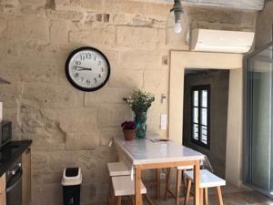 Appartement MAISON 2 APPTS et 1 CHAMBRE - CONCIERGERIE DE L'UZEGE : photos des chambres