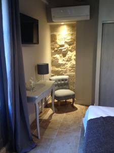 Appartement MAISON 2 APPTS et 1 CHAMBRE - CONCIERGERIE DE L'UZEGE : photos des chambres