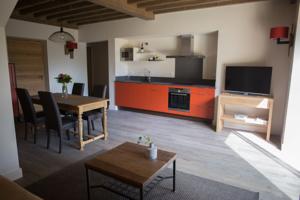 Appartement La Grange aux Ecureuils : Appartement - Rez-de-Chaussée