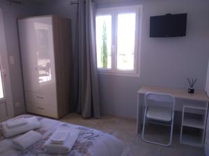 Chambres d'hotes/B&B Le Jasmin : Chambre Double avec Terrasse