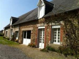 Hebergement House Saint pair sur mer maison mitoyenne en pierre de type f3 avec jardin non clos : photos des chambres