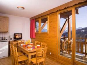 Appartement Apartment Hameau des ecrins : photos des chambres