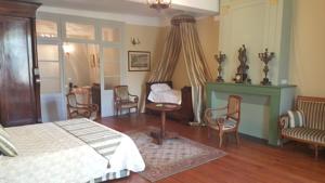 Chambres d'hotes/B&B Chambres d'hotes Art et Remparts : Chambre Double avec Salle de Bains Privative
