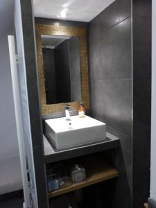 Chambres d'hotes/B&B le tilleul : Chambre Double avec Salle de Bains Privative
