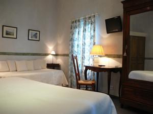 Hotel Le Relais Notre Dame : Chambre Triple