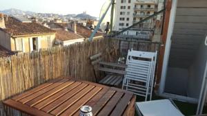 Coquet appartement avec terrasse ! : photos des chambres