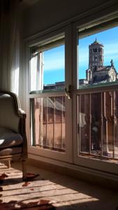 Appartement vue sur la cathedrale d'uzes : photos des chambres