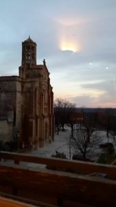 Appartement vue sur la cathedrale d'uzes : photos des chambres