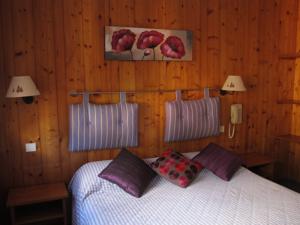 Hotel Logis La Charpenterie : Chambre Double Standard - Vue sur Montagne