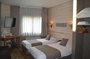 Hotel Burnichon : Chambre Lits Jumeaux - Vue sur Jardin