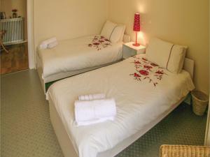 Hebergement Two-Bedroom Holiday Home in Saint - Agne : photos des chambres