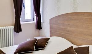 Hebergement La Maison Des Officiers : photos des chambres