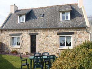 Hebergement Two-Bedroom Holiday home 0 in Plougrescant : photos des chambres