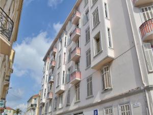Appartement One-Bedroom Apartment in Cannes : photos des chambres