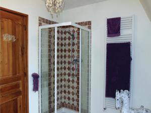 Hebergement Holiday Home Pont Saint Esprit with Fireplace 03 : photos des chambres