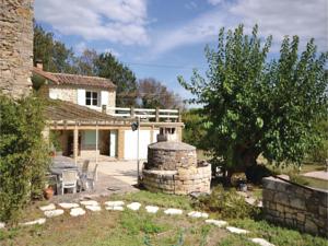 Hebergement Three-Bedroom Holiday Home in Bagard : photos des chambres