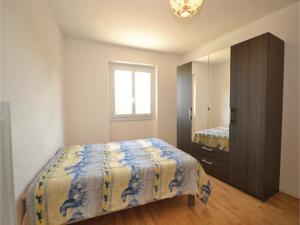 Hebergement Three-Bedroom Holiday Home in Bagard : photos des chambres