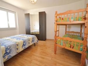 Hebergement Three-Bedroom Holiday Home in Bagard : photos des chambres
