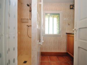 Hebergement Three-Bedroom Holiday Home in Bagard : photos des chambres