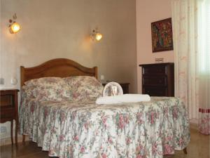 Hebergement Four-Bedroom Holiday Home in Uchaud : photos des chambres