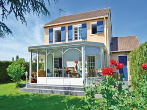 Hebergement Three-Bedroom Holiday Home in Guichainville : Maison de Vacances de 3 Chambres 
