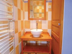 Hebergement Holiday home Breux-Sur-Avre with a Fireplace 411 : photos des chambres