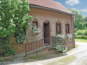 Hebergement Holiday Home Embry Rue Du Haut Pont : Maison de Vacances 1 Chambre