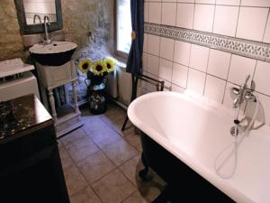 Hebergement Holiday Home Marquise La Longere En Pierres : photos des chambres