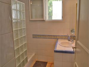 Hebergement Holiday home Saint-Chamas with Outdoor Swimming Pool 420 : photos des chambres