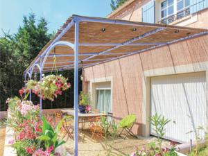 Hebergement Two-Bedroom Holiday Home in Lancon de Provence : photos des chambres