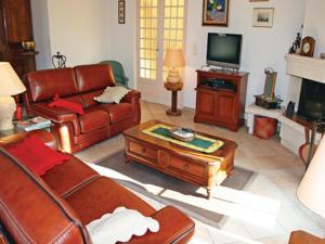 Hebergement Holiday home Chemin de Redondon : Maison de Vacances 4 Chambres