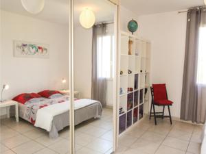 Hebergement Four-Bedroom Holiday home Montboucher sur Jabron 0 03 : photos des chambres