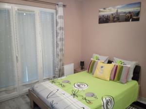 Appartement Cozy Flat Close Paris CDG Airport : photos des chambres
