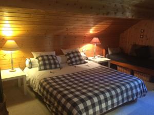 Chambres d'hotes/B&B Chalet Pomme de Pin : Chambre Double Deluxe avec Baignoire
