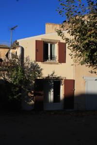Hebergement Maison Sous les Platanes : photos des chambres