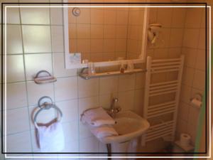 Hotel La Vieille Ferme : photos des chambres