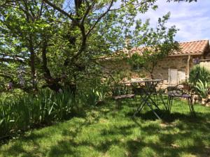 Hebergement Maison De Vacances - Saint-Pierre-De-Colombier : photos des chambres