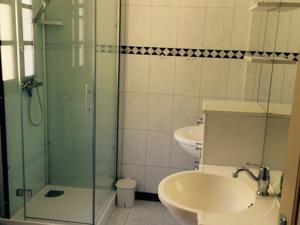 Hebergement Maison De Vacances - Pontcirq : photos des chambres