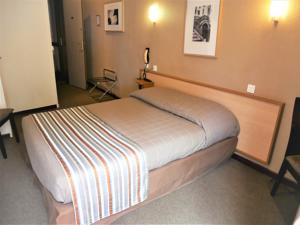 Hotel The Originals d'Angleterre Salon-de-Provence (ex Inter-Hotel) : photos des chambres